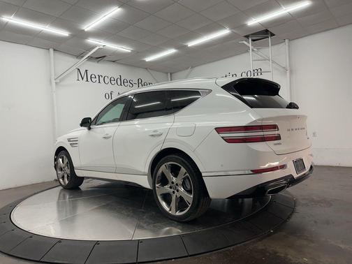 Alta White 2024 Genesis GV80 3.5T