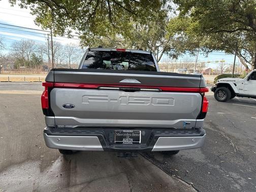 2023 Ford F-150 Lightning Platinum
