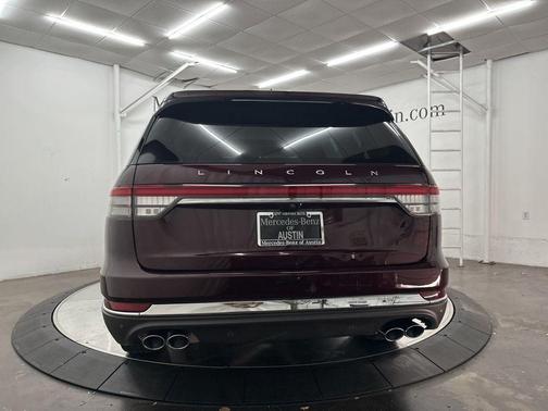 Burgundy Velvet Metallic Tinted Clearcoat 2022 Lincoln Aviator Reserve RWD