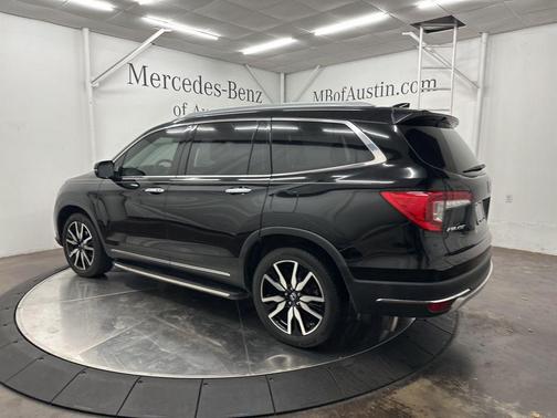 2019 Honda Pilot Touring 8-Passenger