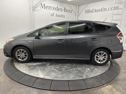2016 Toyota Prius v 