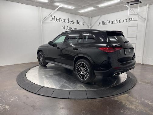 2026 Mercedes-Benz GLC 300 Base