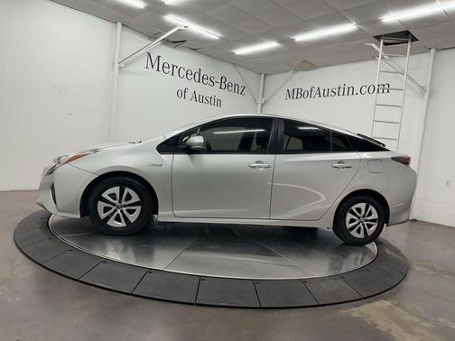 Classic Silver Metallic 2017 Toyota Prius Four