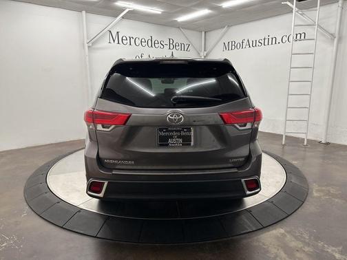 2019 Toyota Highlander Limited Platinum