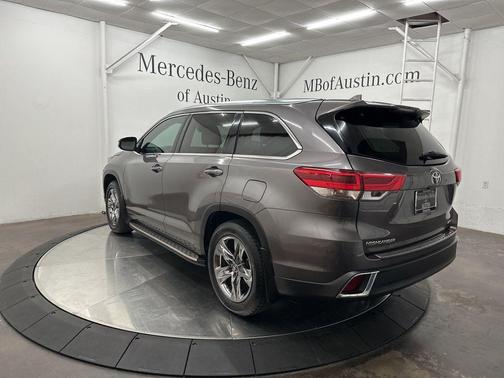 2019 Toyota Highlander Limited Platinum