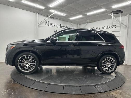 Black 2026 Mercedes-Benz GLE 450 4MATIC