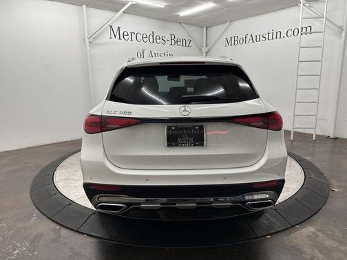 Polar White 2026 Mercedes-Benz GLC 300 Base