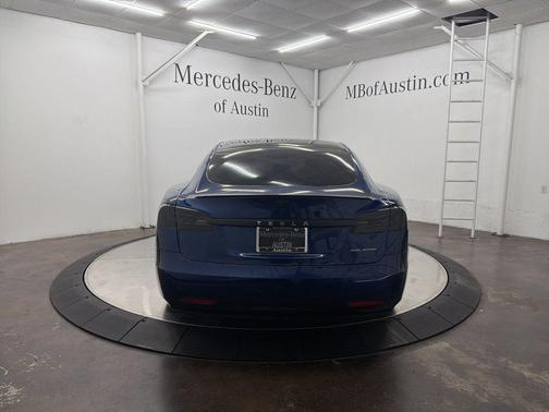 2020 Tesla Model S 