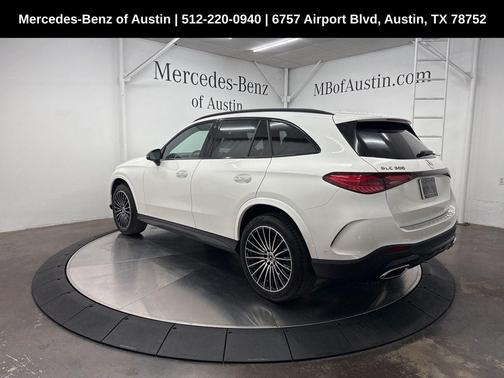2025 Mercedes-Benz GLC 300 Base