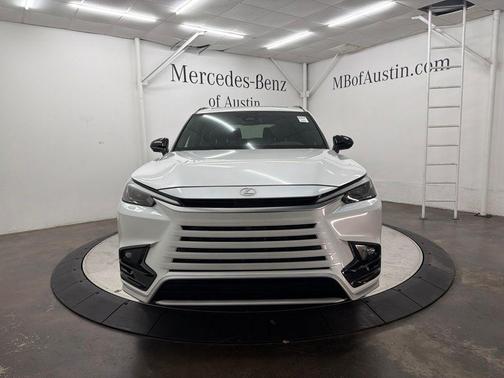 Pearl 2024 Lexus TX 500h Luxury