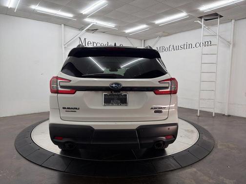 Crystal White Pearl 2023 Subaru Ascent Onyx Edition Limited