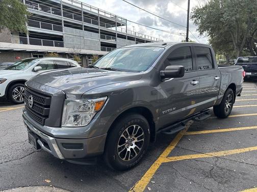 2021 Nissan Titan SV