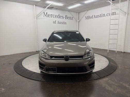 2016 Volkswagen Golf R 4-Door