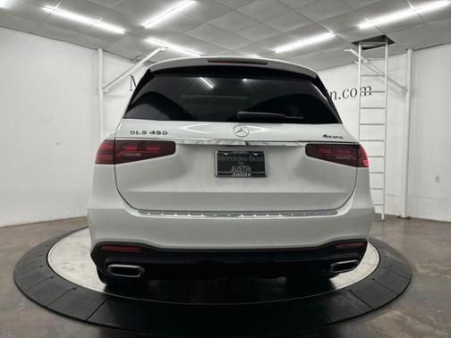 MANUFAKTUR Moonlight White Metallic 2026 Mercedes-Benz GLS 450 4MATIC