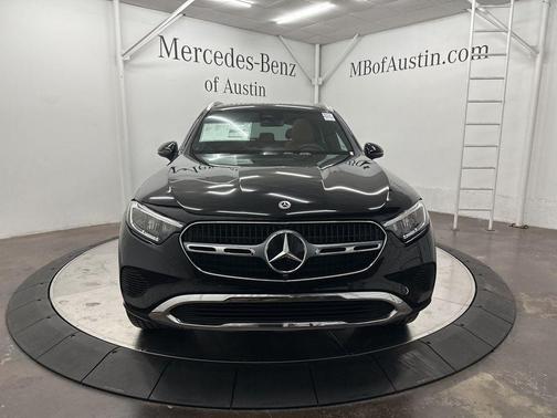 2026 Mercedes-Benz GLC 300 Base