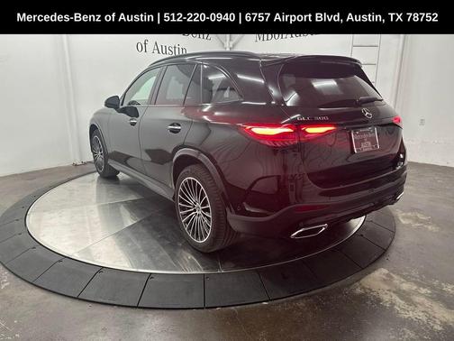 2025 Mercedes-Benz GLC 300 Base