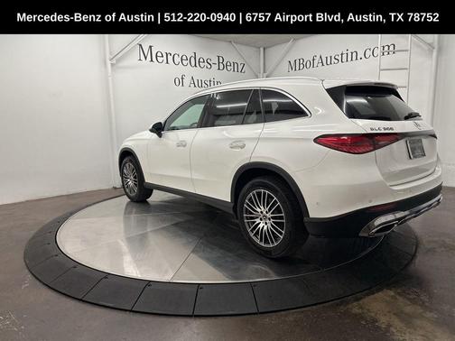 2025 Mercedes-Benz GLC 300 Base