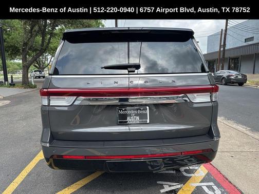 2022 Lincoln Navigator Black Label