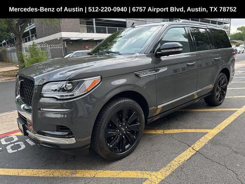 2022 Lincoln Navigator Black Label