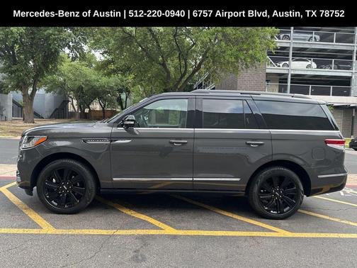 2022 Lincoln Navigator Black Label