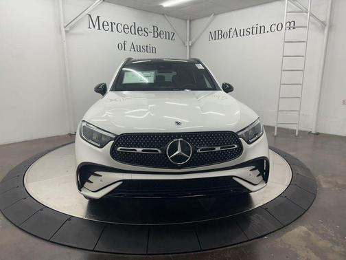 Polar White 2026 Mercedes-Benz GLC 300 Base