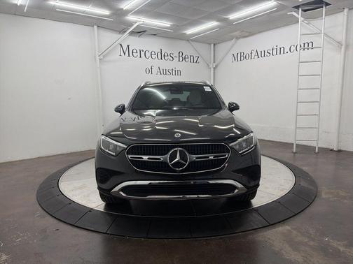 Graphite Gray Metallic 2026 Mercedes-Benz GLC 300 Base