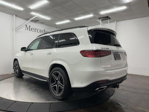 2026 Mercedes-Benz GLS 450 4MATIC