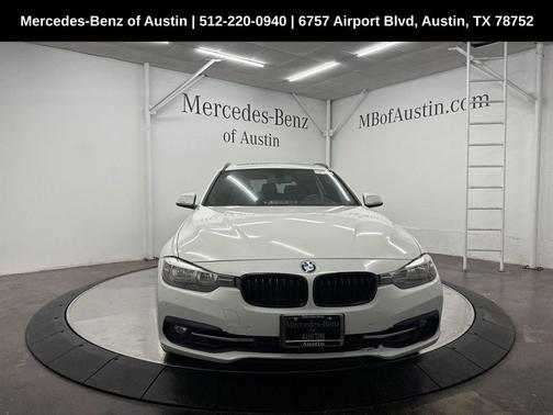2017 BMW 330 i xDrive