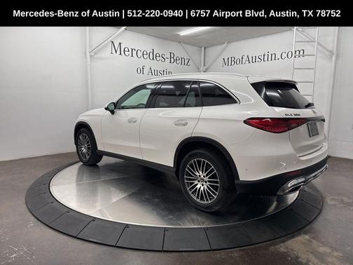 2025 Mercedes-Benz GLC 300 Base