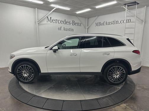 2026 Mercedes-Benz GLC 300 Base