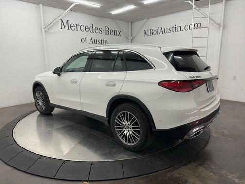 Polar White 2026 Mercedes-Benz GLC 300 Base 4MATIC