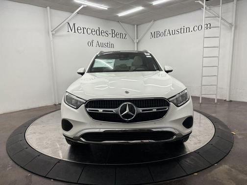 Polar White 2026 Mercedes-Benz GLC 300 Base