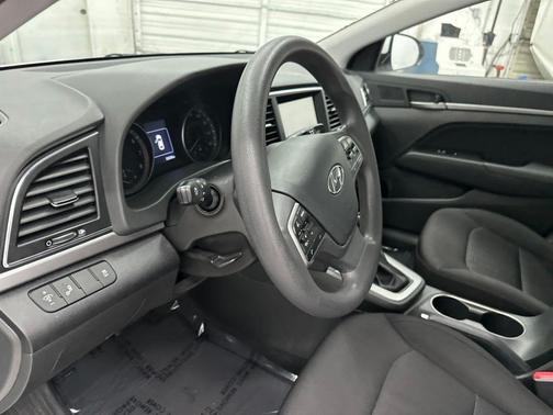 Quartz White Pearl 2018 Hyundai ELANTRA SEL