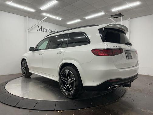 2025 Mercedes-Benz GLS 450 4MATIC
