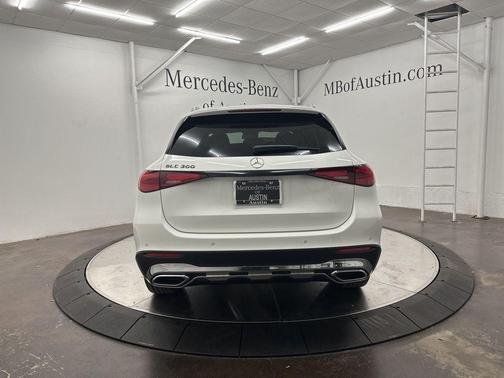 2025 Mercedes-Benz GLC 300 Base