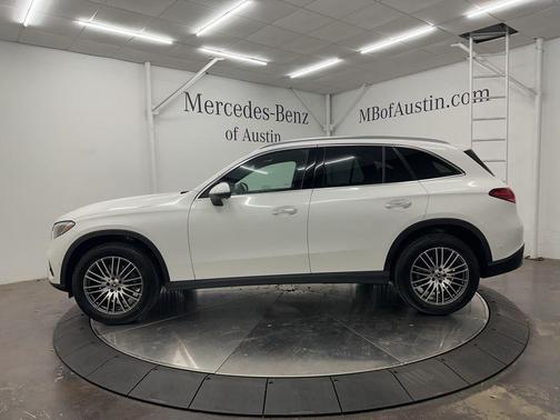 2025 Mercedes-Benz GLC 300 Base