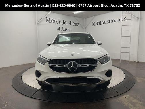 2025 Mercedes-Benz GLC 300 Base