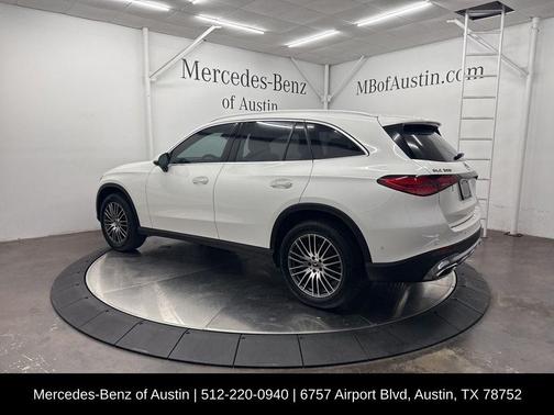 2025 Mercedes-Benz GLC 300 Base