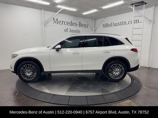 2025 Mercedes-Benz GLC 300 Base