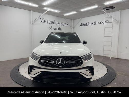 2025 Mercedes-Benz GLC 300 Base
