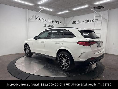 2025 Mercedes-Benz GLC 300 Base