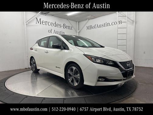 White/Black 2-Tone 2018 Nissan Leaf SV