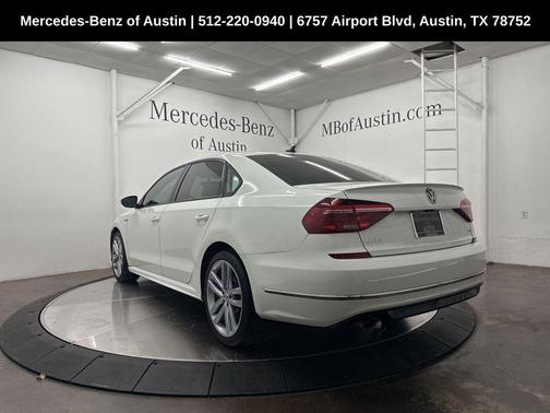 2018 Volkswagen Passat 2.0T R-Line