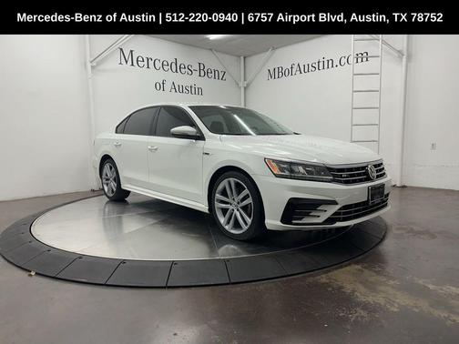 2018 Volkswagen Passat 2.0T R-Line