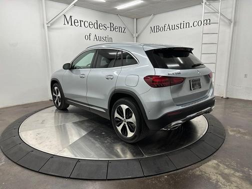 2025 Mercedes-Benz GLA 250 Base