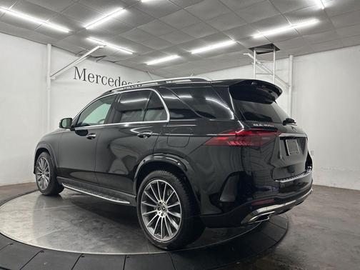 Black 2026 Mercedes-Benz GLE 450e Base 4MATIC