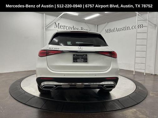 2025 Mercedes-Benz GLC 300 Base