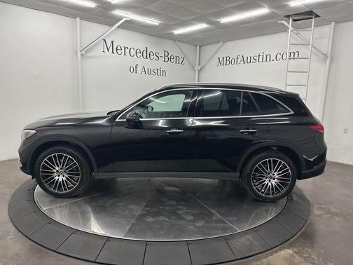 2026 Mercedes-Benz GLC 300 Base