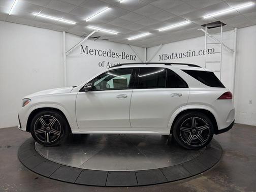 Moonlight White 2026 Mercedes-Benz GLE 450 4MATIC