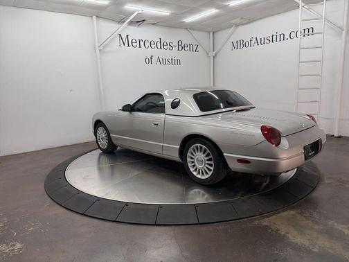 2005 Ford Thunderbird